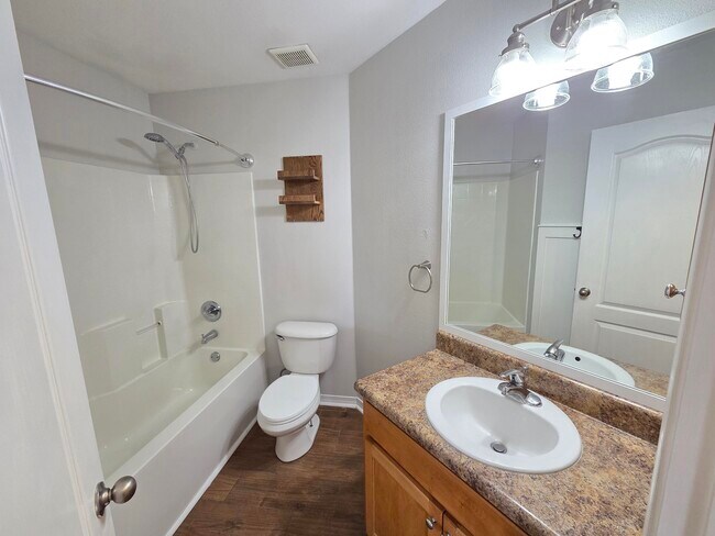 Building Photo - 9342 Pouder Ln
