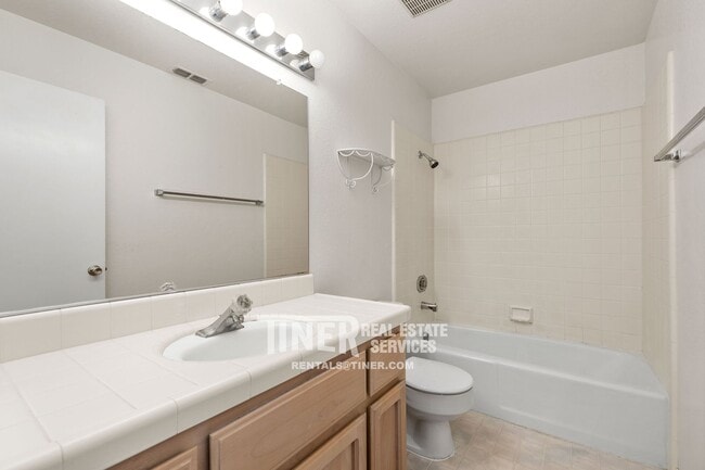 Building Photo - 5234 Janell Way