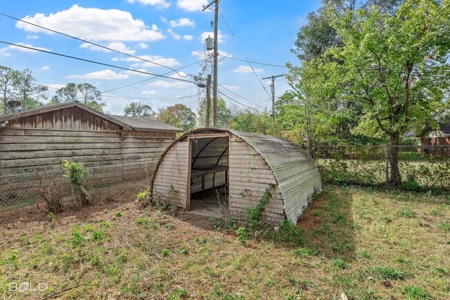 Building Photo - Check Out this 3 bed 2 bath in Bossier