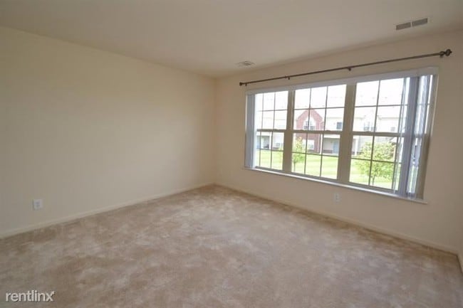 Building Photo - 1328 Addington Ln