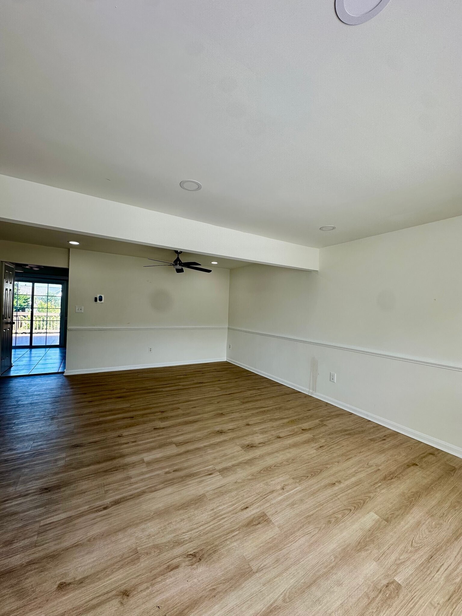 Building Photo - 9242 Jessica Dr