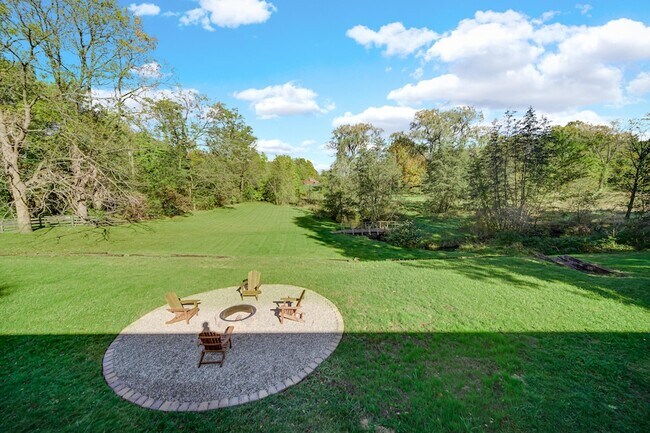 Building Photo - 6271 N 525 W