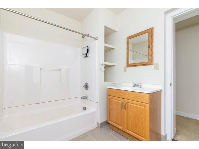 Building Photo - 4415 Manayunk Ave