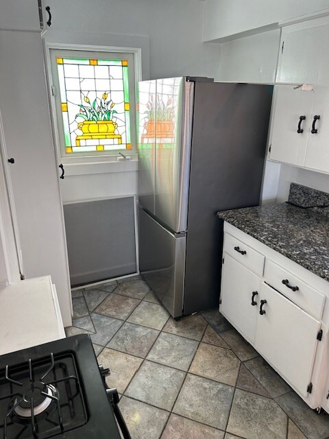 Kitchen - 226 Palm Dr