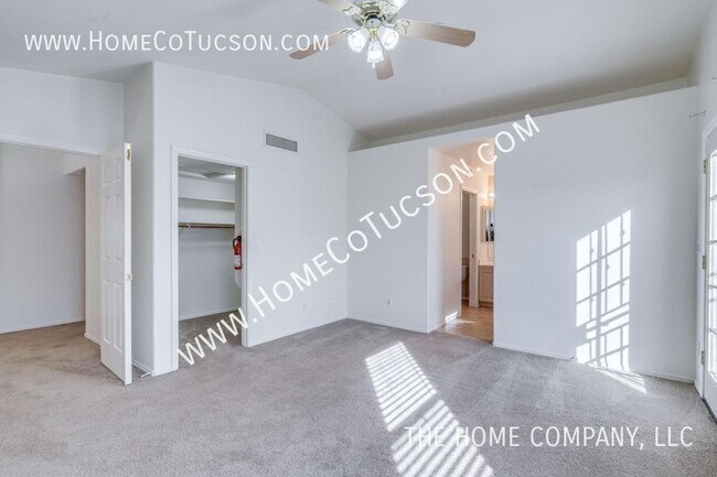 Building Photo - 7811 E Starbright Ct