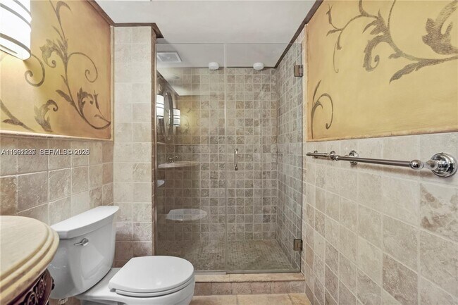 Building Photo - 1000 Quayside Terrace