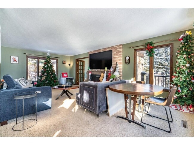 Building Photo - 17796 Cedar Park Loop