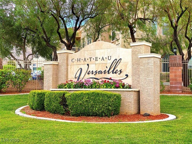 Building Photo - 10550 W Alexander Rd