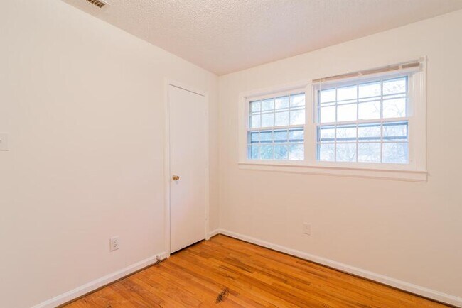 Building Photo - 1314 Boone St