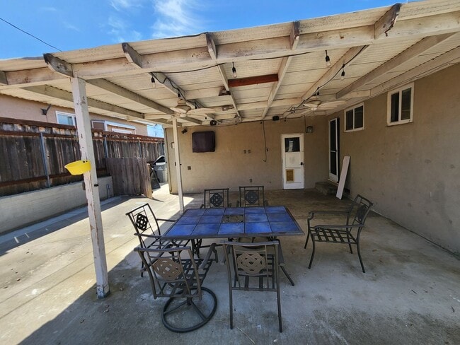 Building Photo - 3742 Crete St