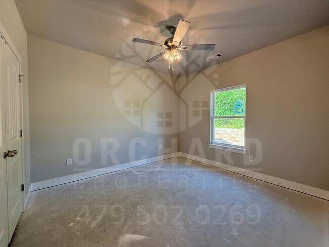 Building Photo - Bella Vista Single-Family Home- 2 Bed/ 2 B...