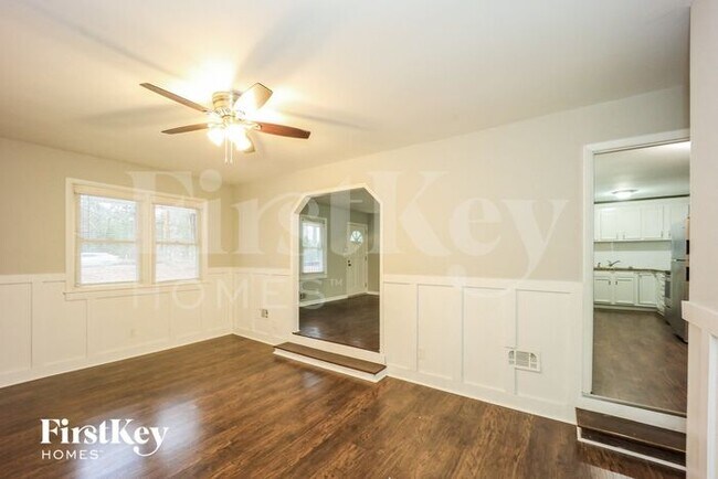 Building Photo - 5370 Feldwood Rd
