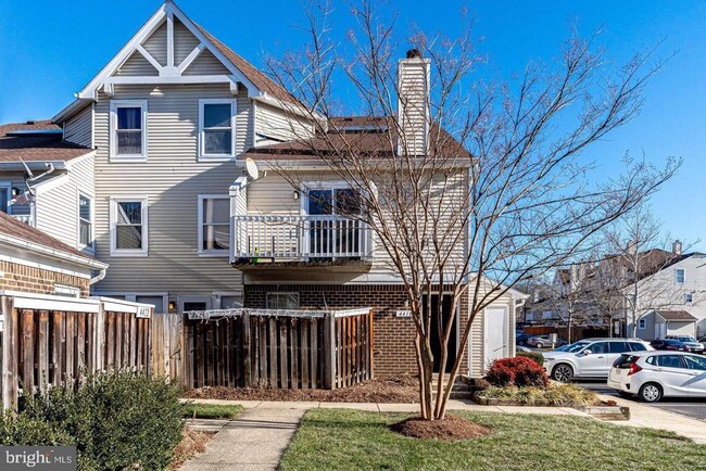 Building Photo - 4418 Pembrook Village Dr