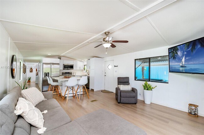 Building Photo - 456 Bowie Ln