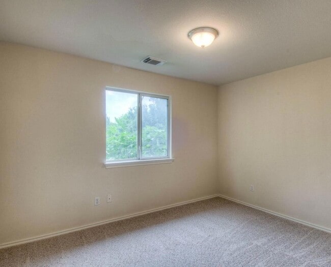 Building Photo - 14813 Jacks Pond Rd