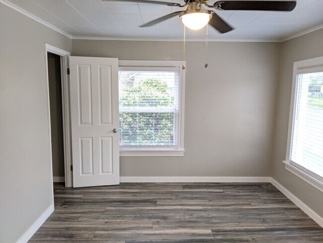 Building Photo - 1519 K Ave