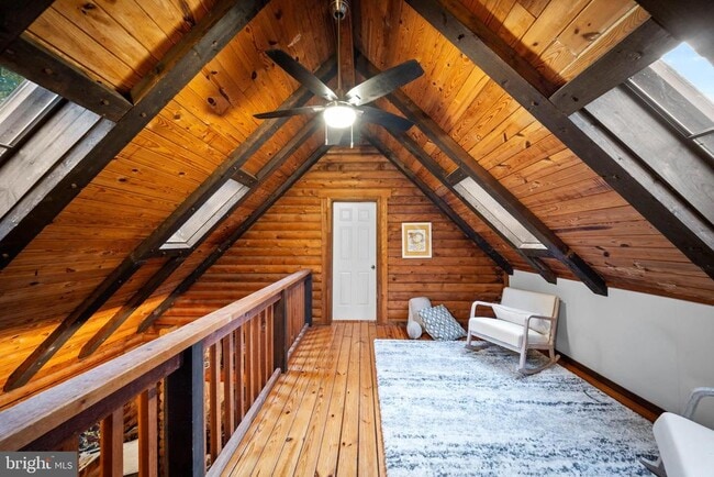 Building Photo - 15024 Wheeler Ln