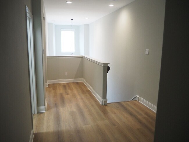 Building Photo - 4129 S Broadway Ave