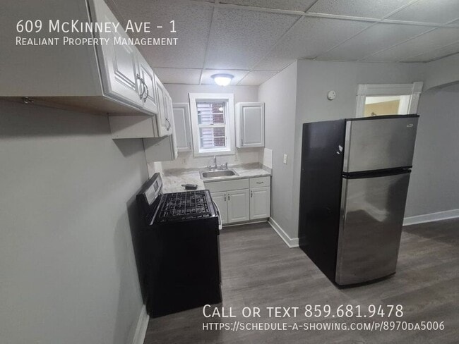 Building Photo - 609 McKinney Ave