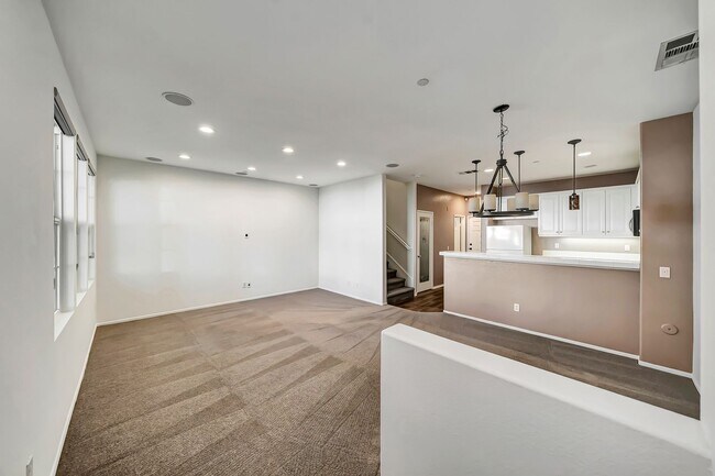 Building Photo - 24063 Avocado Ln