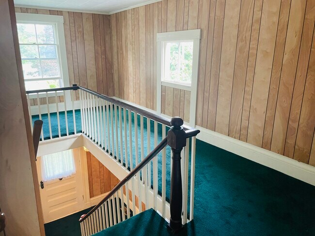 Building Photo - 38 Church St