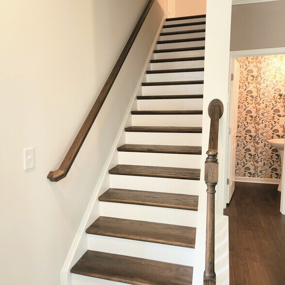 Building Photo - 6532 Wilford Ct