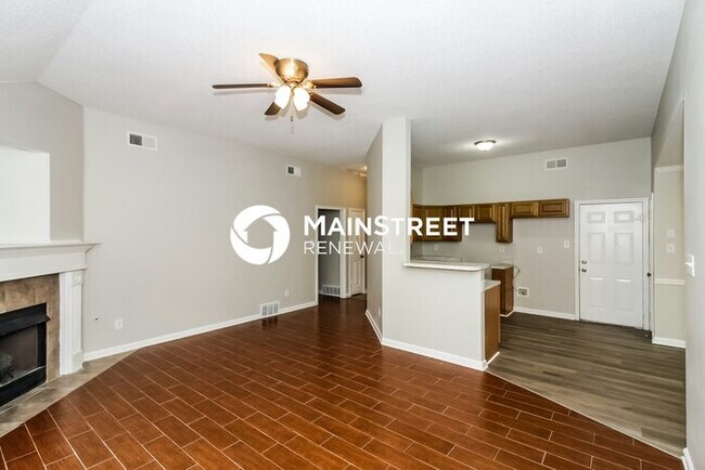 Building Photo - 3 Bedroom Pet-Friendly Home in Cordova, TN with Main Street Renewal