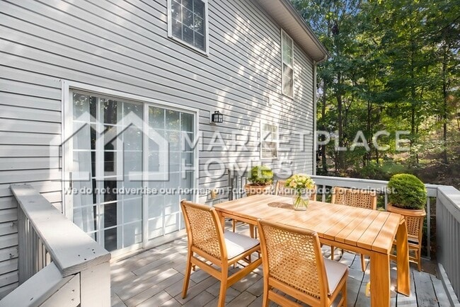 Building Photo - 148 Oakland Blvd