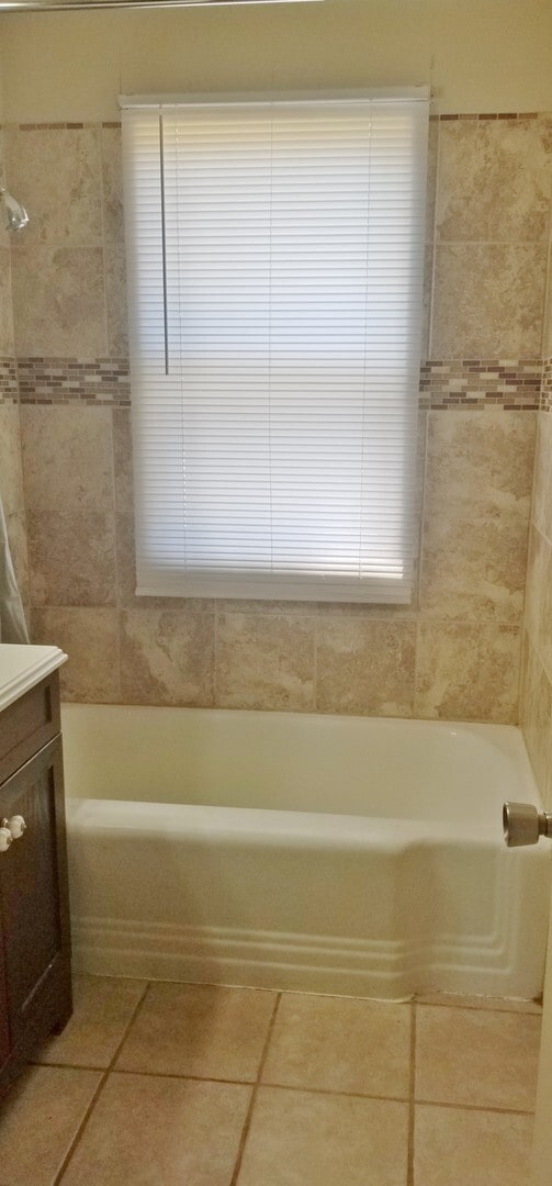 Building Photo - North Seattle/Shoreline 2BD1BA