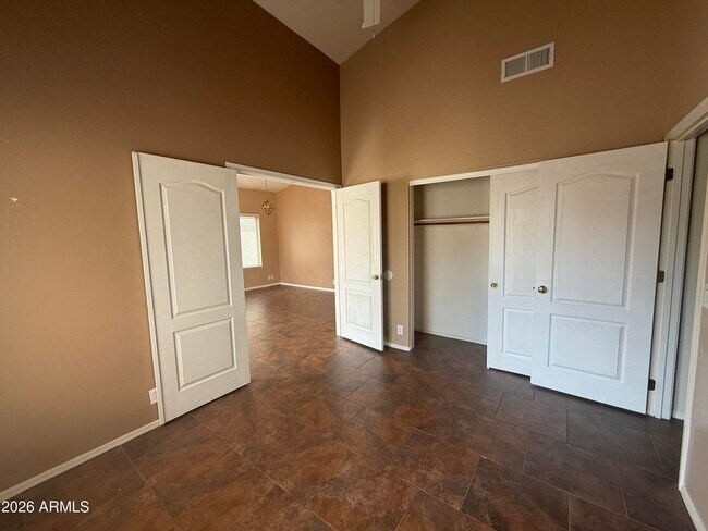 Building Photo - 8136 W Laurel Ln