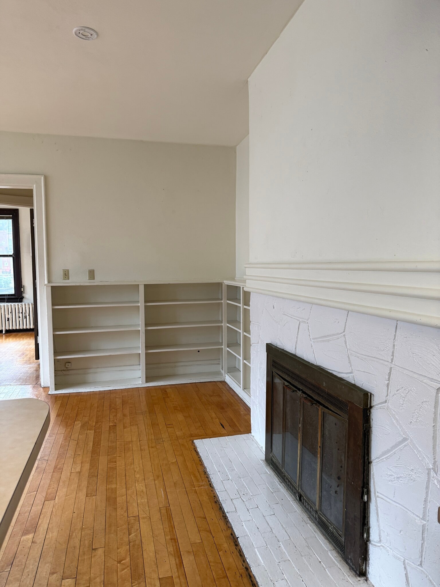 Building Photo - 612 Howard Plz