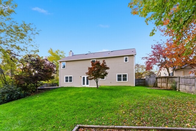 Building Photo - 10012 Double Tree Rd