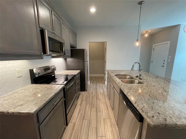 Building Photo - 8037 Arbor Ave