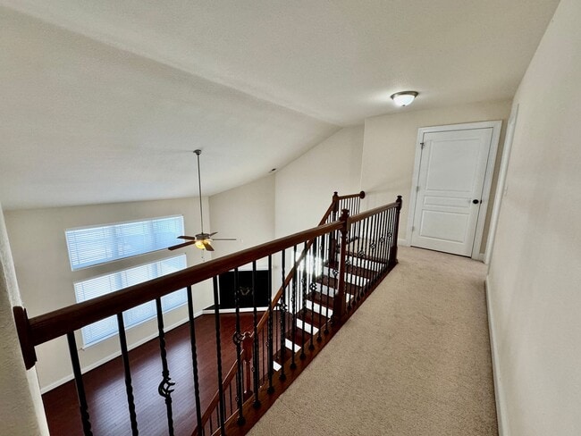 Building Photo - 4-Bedroom Home Ready 07-10-26!! Gourmet Kitchen - Fenced Backyard - Pet Friendly!