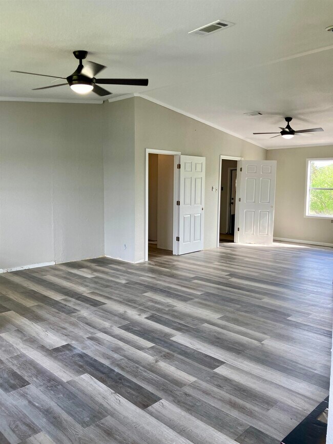 Building Photo - 2203 25th St