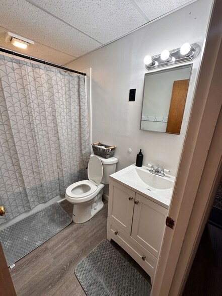 Building Photo - 147 State St