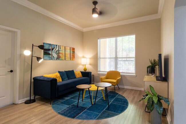 Building Photo - Get Up to 5 Weeks Free with Your New Lease