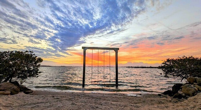 Building Photo - 200 S Banana River Dr