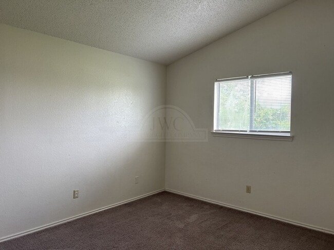 Building Photo - 2305 Purser Dr