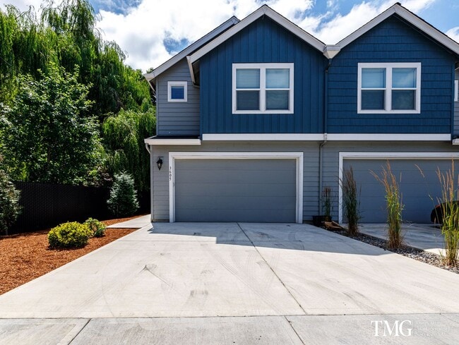 Building Photo - Pre Leasing 3 BD/2.5- Pet Friendly Home