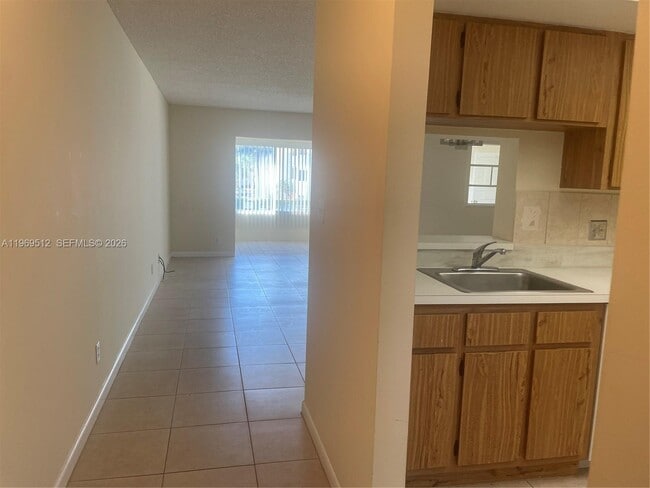 Building Photo - 3186 Via Poinciana