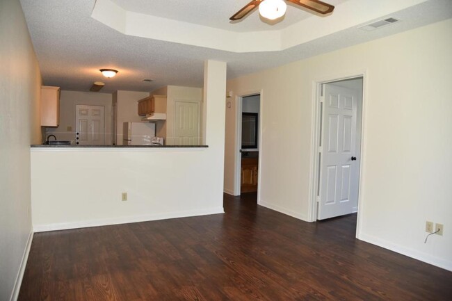 Building Photo - 1530 Northwood Blvd