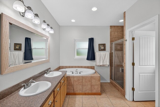 Building Photo - 3630 Lepan Trail