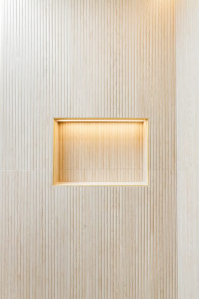 Shower LED - 23046 Saticoy St