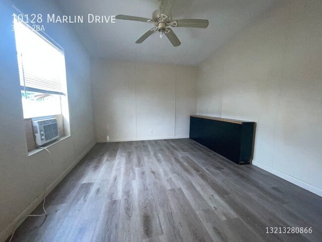 Building Photo - 10128 Marlin Dr