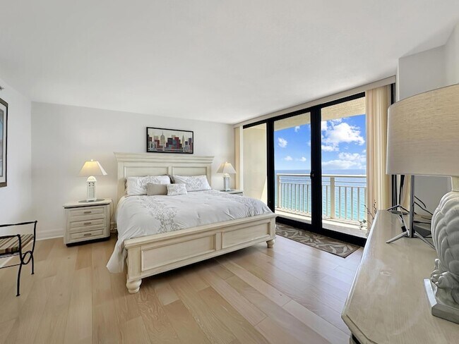 Building Photo - 3000 N Ocean Dr