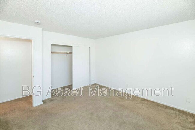 Building Photo - 1746 Kidder Ave