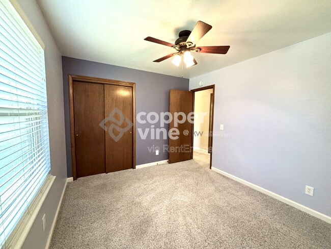 Building Photo - 495 Ash St