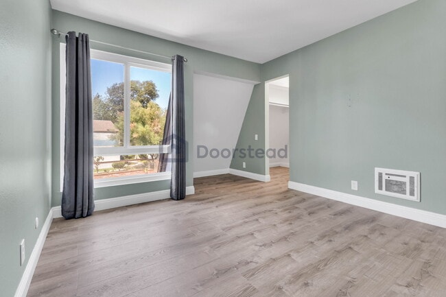 Building Photo - 8075 Caminito de Pizza