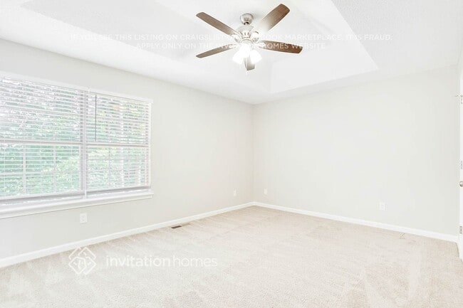 Building Photo - 6358 Hillview Ln
